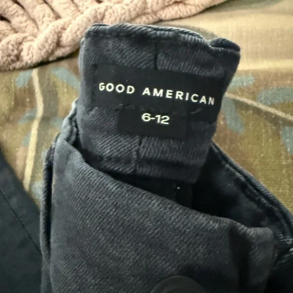 Good American Women’s Dark Gray Slim Flare Jeans - Picture 3 of 6